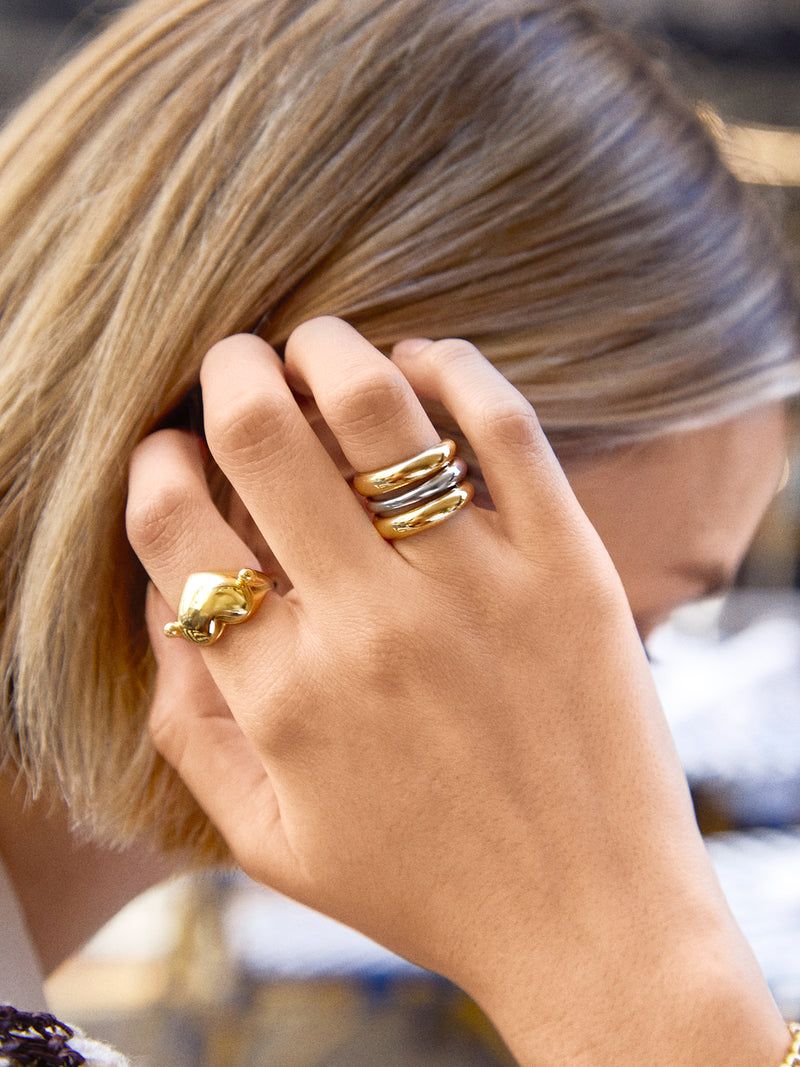 BaubleBar 18K Gold Custom Engravable Peekaboo Ring - Heart - 
    18K Gold Plated Sterling Silver
  
