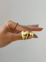 BaubleBar Laura Earrings - Small -
Gold mini heart earrings