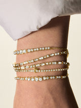 BaubleBar Daphne Pull Tie Bracelet - Gold/Pavé -
Adjustable bracelet with glass stones