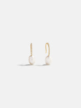 BaubleBar Barbra 18K Gold Pearl Earrings - Gold/Pearl -
It's Black Friday Week: Enjoy 30% off.