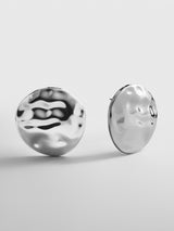 BaubleBar Odette Hammered Statement Studs - Silver -
Chunky silver earrings