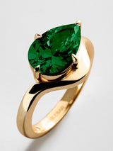 BaubleBar Emerald -
Statement ring