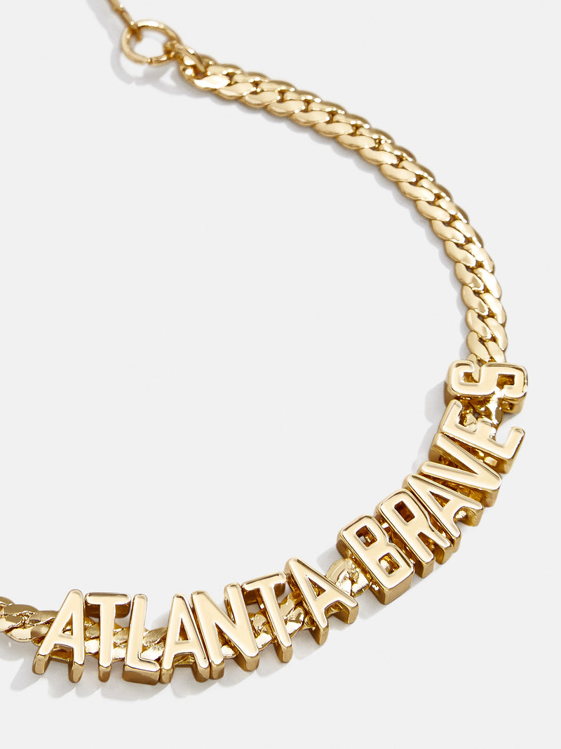 BaubleBar MLB Gold Curb Chain Bracelet - Atlanta Braves - 
    MLB chain bracelet
  
