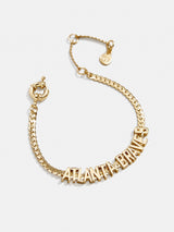 BaubleBar MLB Gold Curb Chain Bracelet - Atlanta Braves -
MLB gold bracelet
