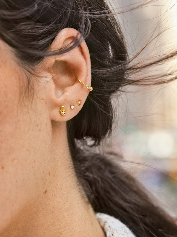 Inanna 18K Gold Earrings - Gold Mini Hamsa