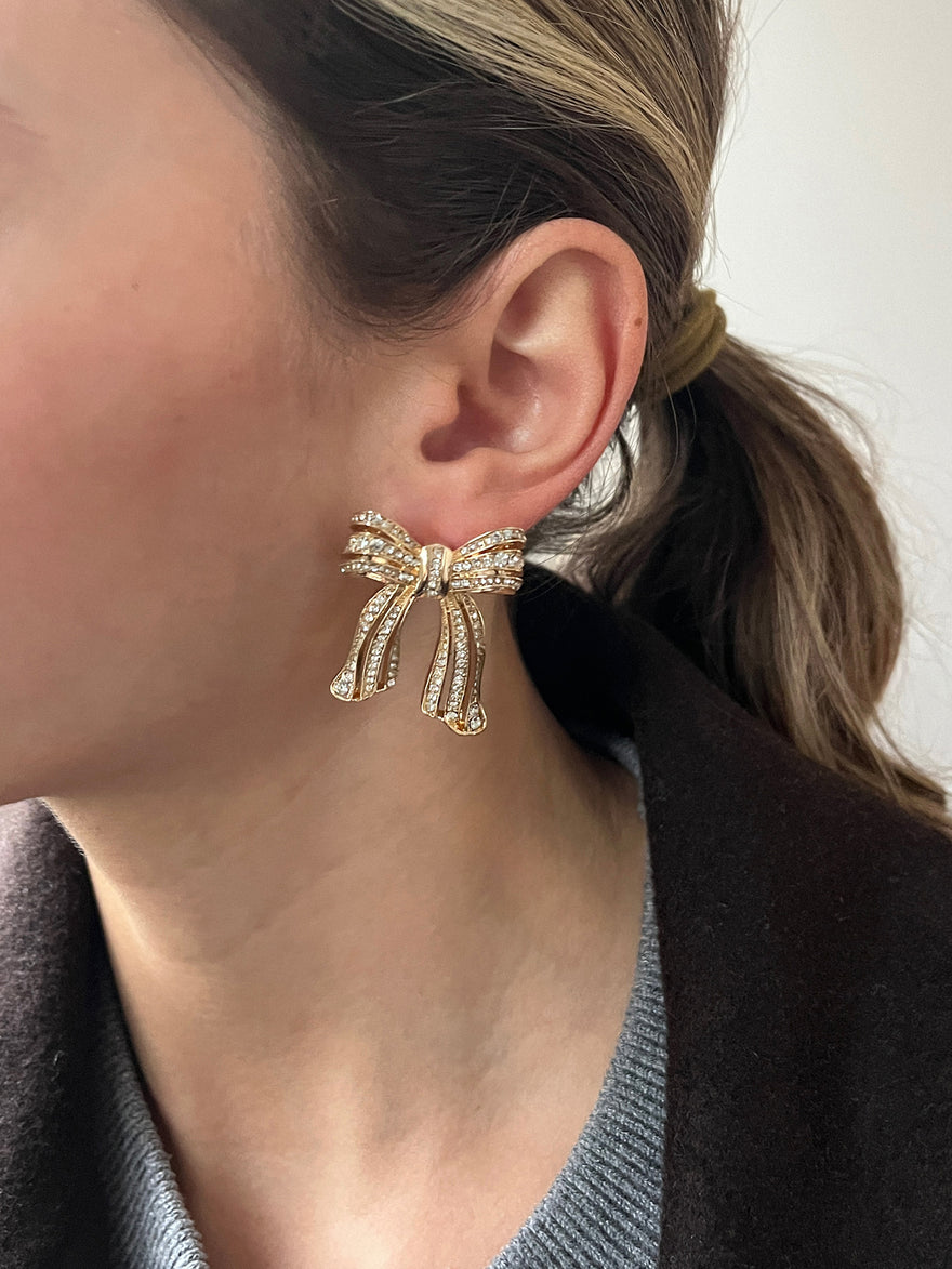 Perfectly Tied Bow Statement Earrings - Bow