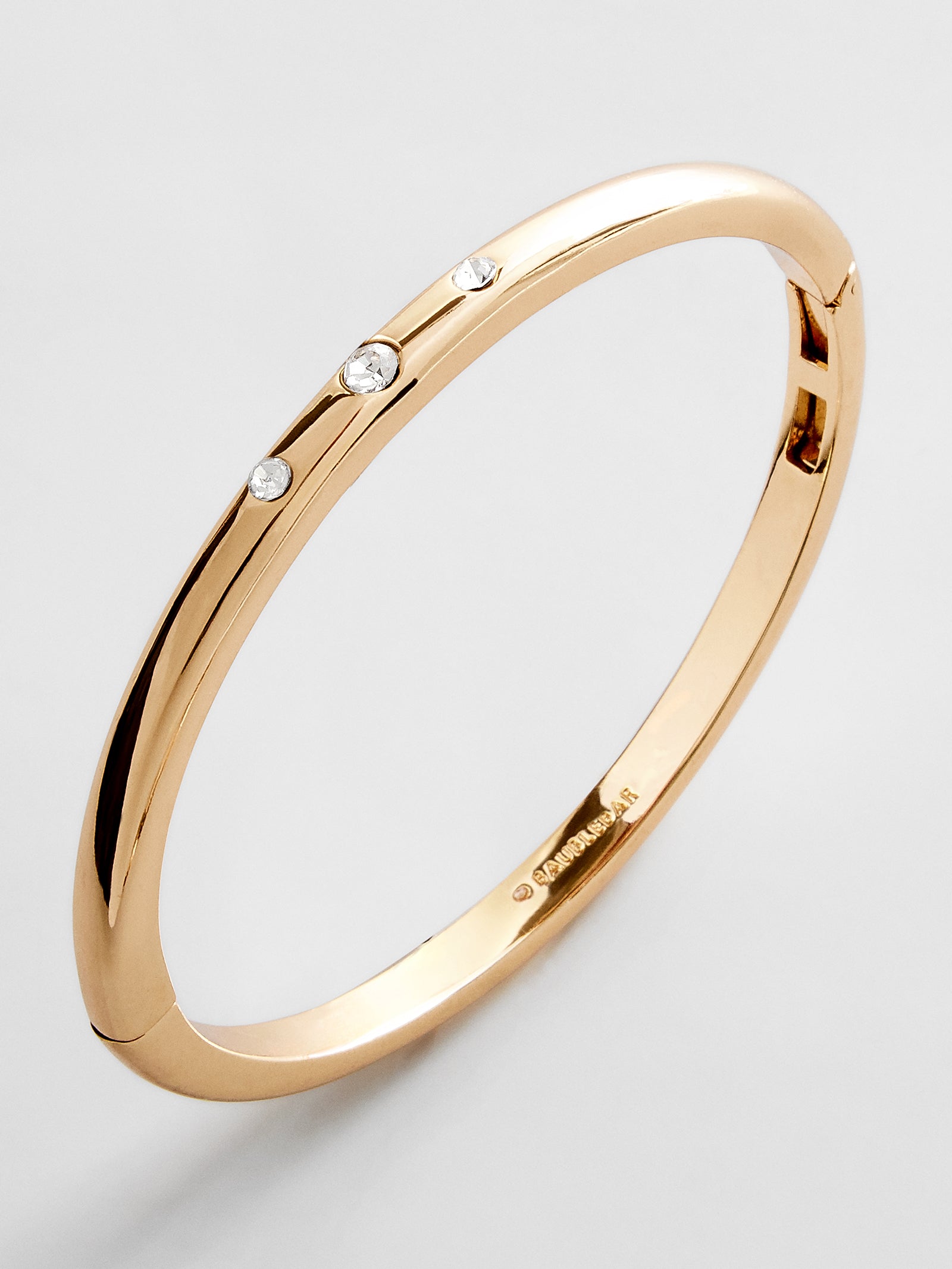 Nadia Classic Hinge Bangle - Classic Thin Gold Triple Bezel
