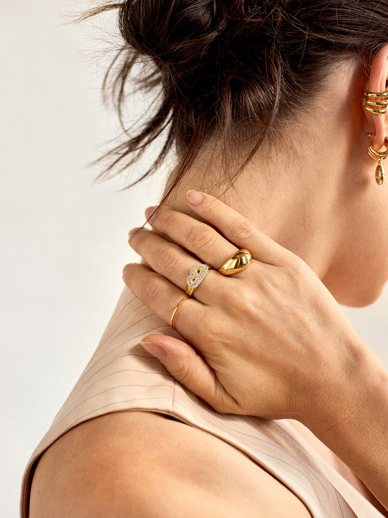 BaubleBar  - 
    Mini initial ring
  
