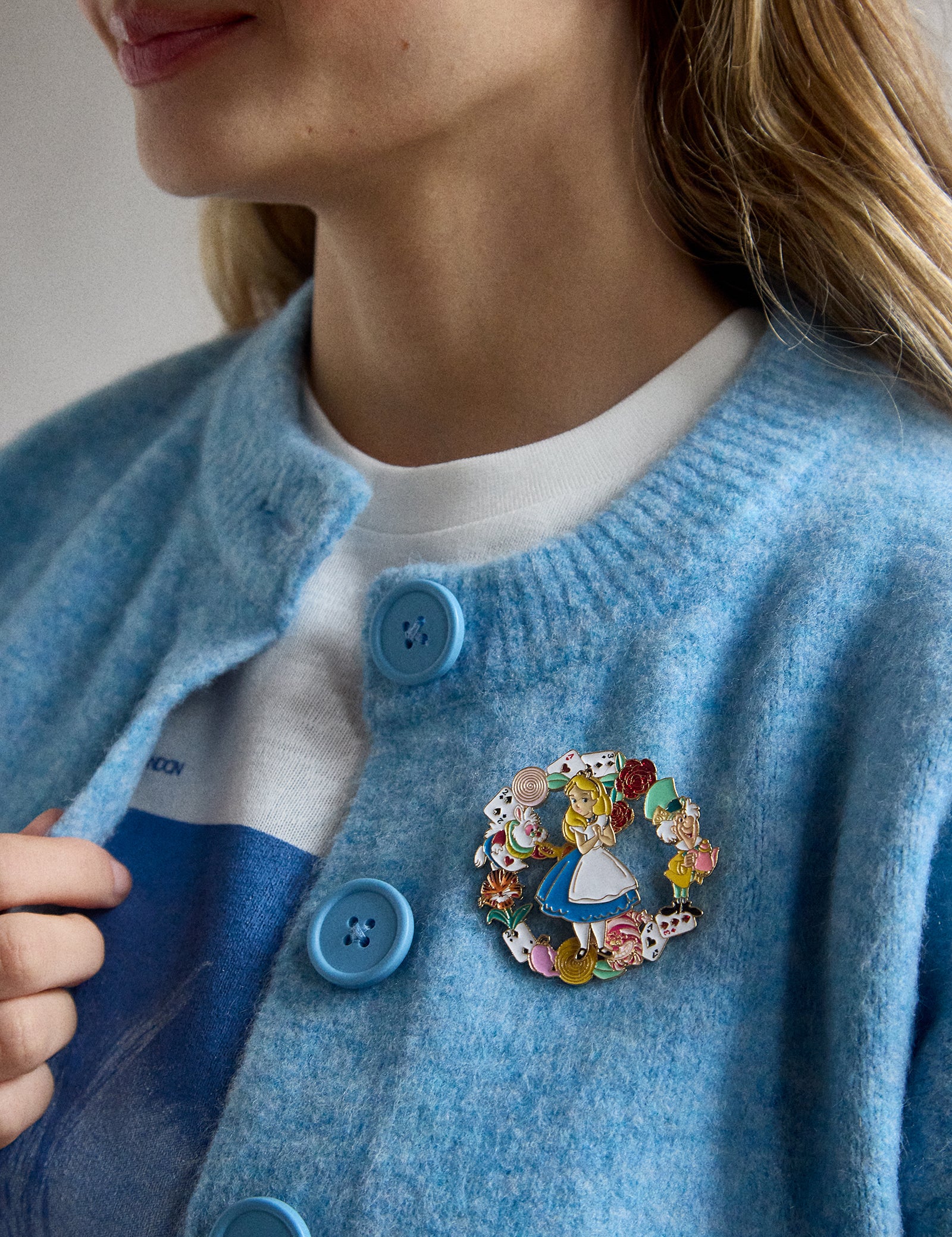 Disney Alice in Wonderland Pin - Alice in Wonderland