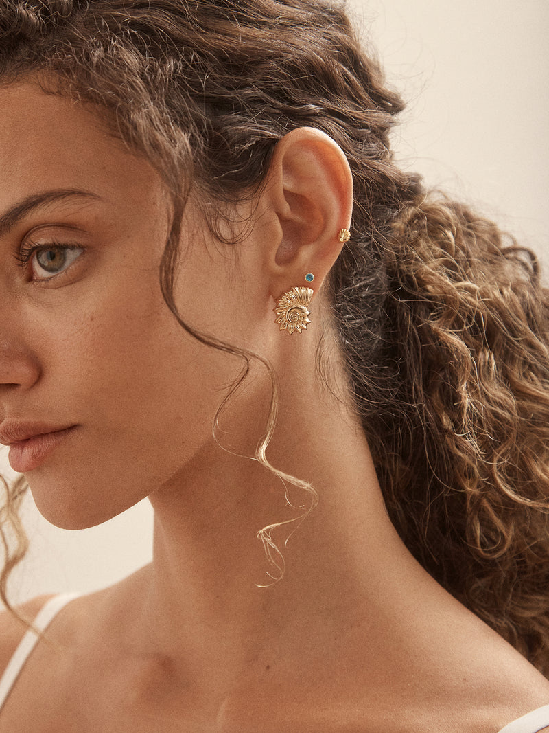 BaubleBar Nixie Seashell Earrings - Gold - 
    Gold stud earrings
  
