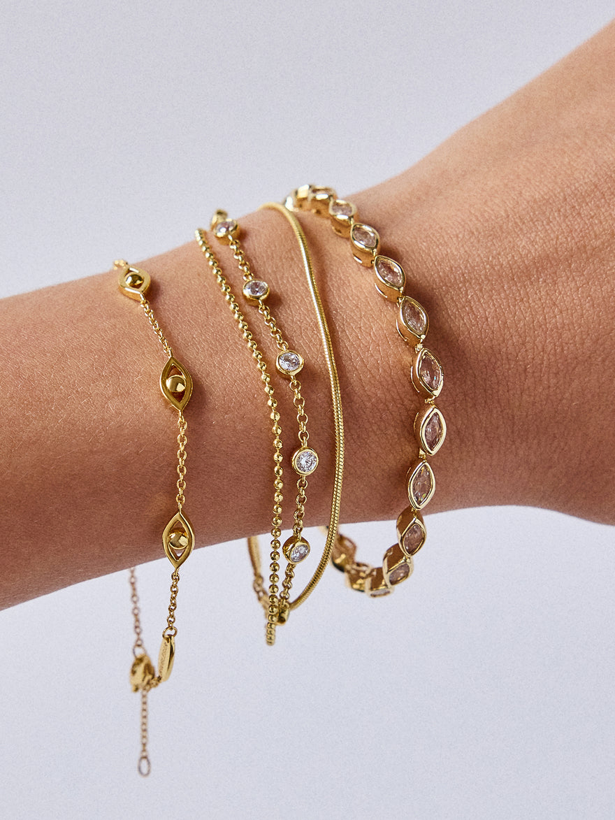 Amanda 18K Gold Tennis Bracelet - Bezel Set Pear