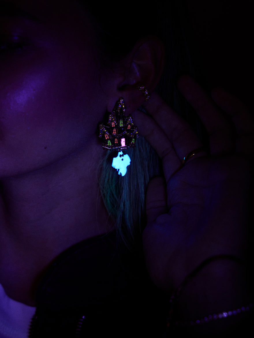 Home Sweet Haunt Earrings - Ghost