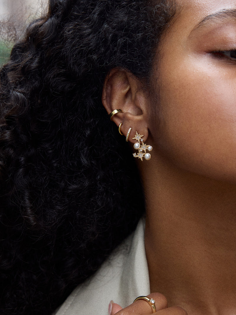 BaubleBar Nora Crystal Earrings - Gold/Pavé - 
    Stud earrings with pearls 


  
