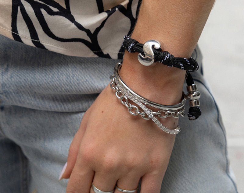 BaubleBar Gold - 
    25% Off Custom Gifts: The Annual Custom Event
  
