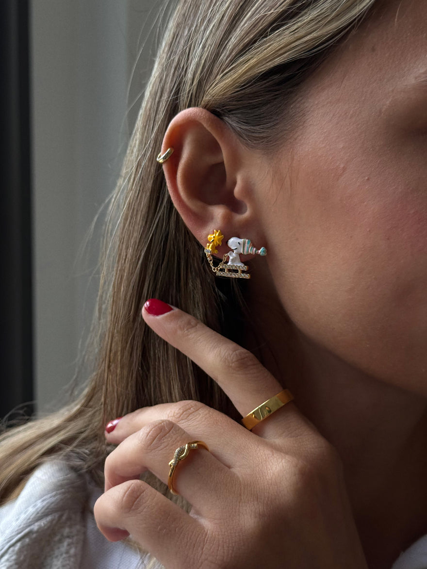 Peanuts Snoopy & Woodstock Sledding Earrings - Snoopy & Woodstock