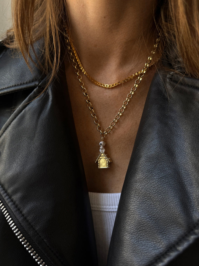 BaubleBar Peanuts Snoopy Flying Ace Doghouse Pendant - Snoopy - 
    Statement pendant on a gold chain 
  
