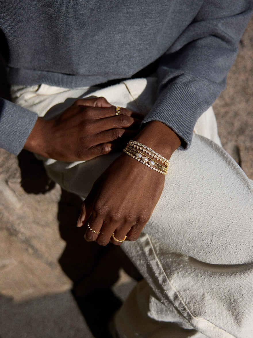 Pearl Stretch Bracelet - 3 Pearls