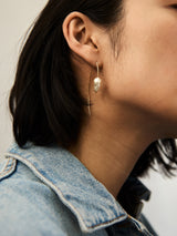 BaubleBar Teagan Threaded Pearl Earrings - Gold/Pearl - 
    Pearl drop earrings 
  
