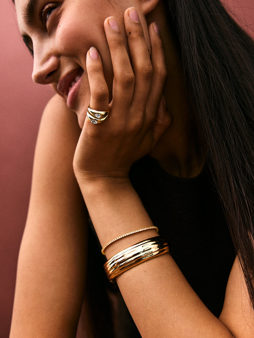 Odessa Hinge Bangle Bracelet - Gold