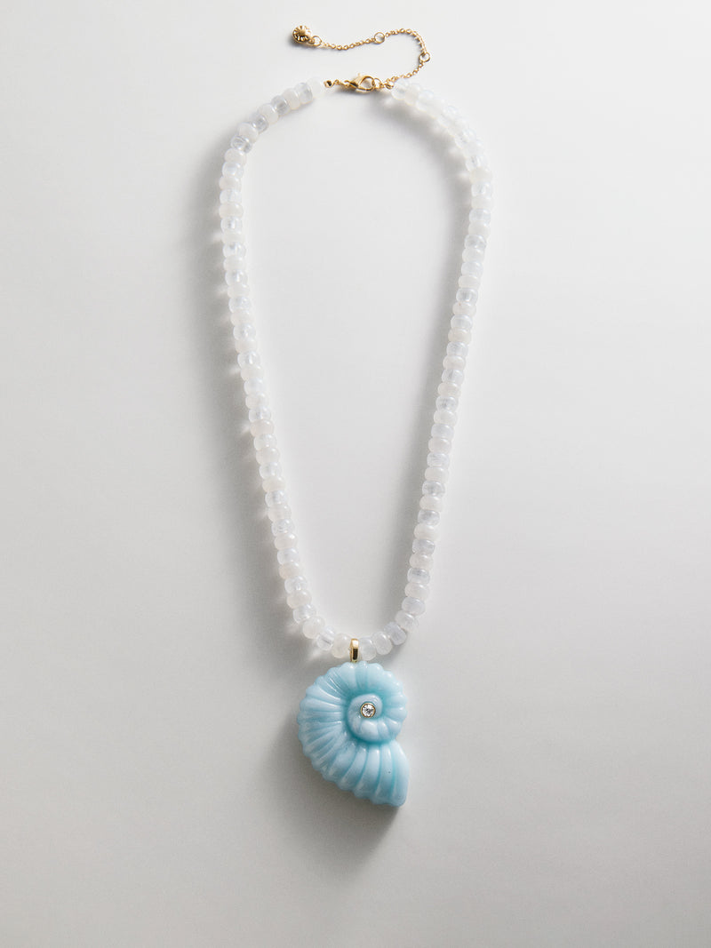 Sun Drift Semi-Precious Pendant Necklace - Spiral Shell