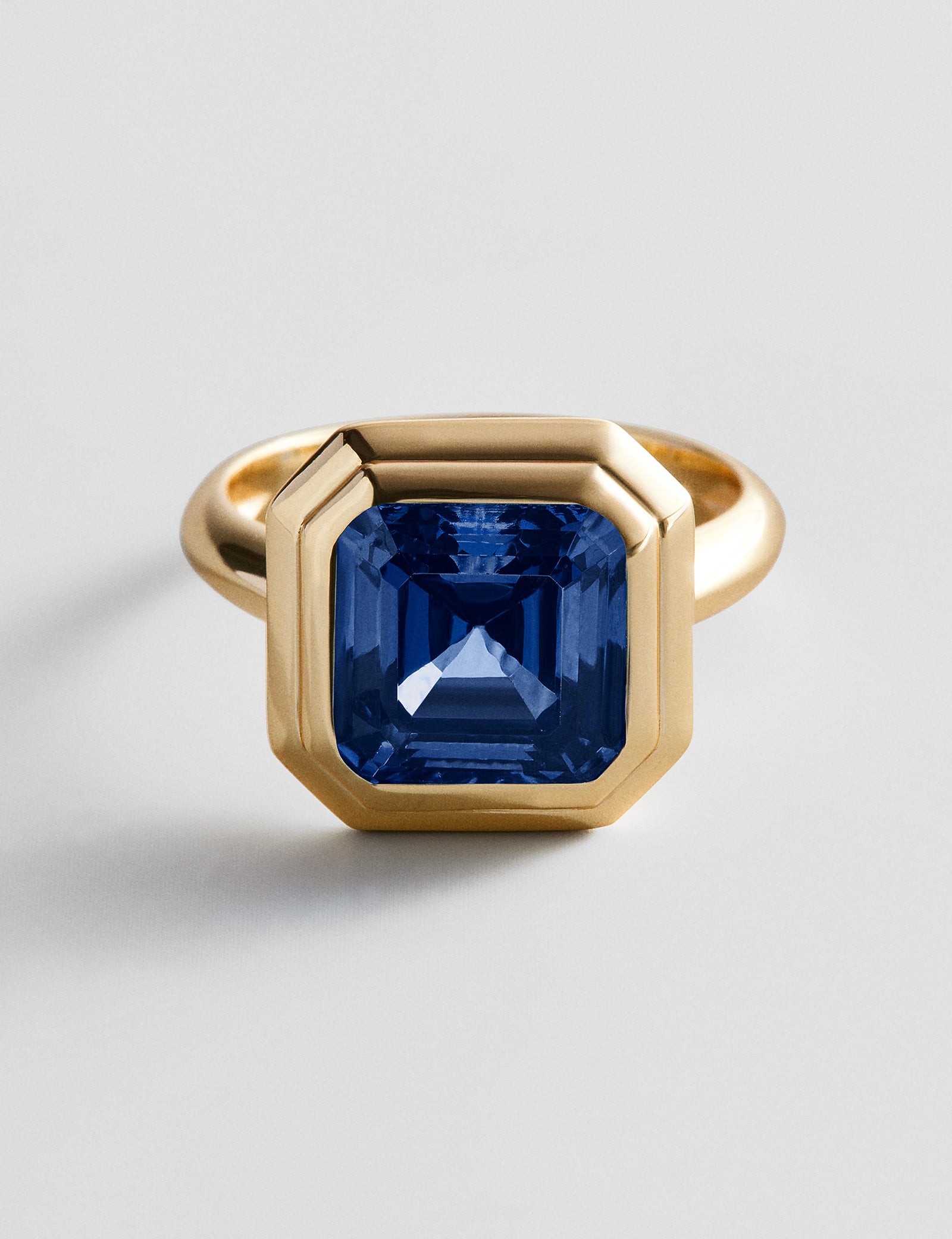 variant:Faceted Square