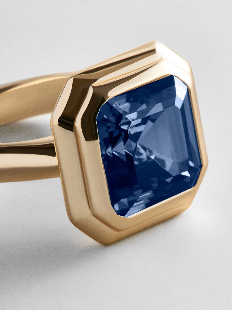 variant:Faceted Square