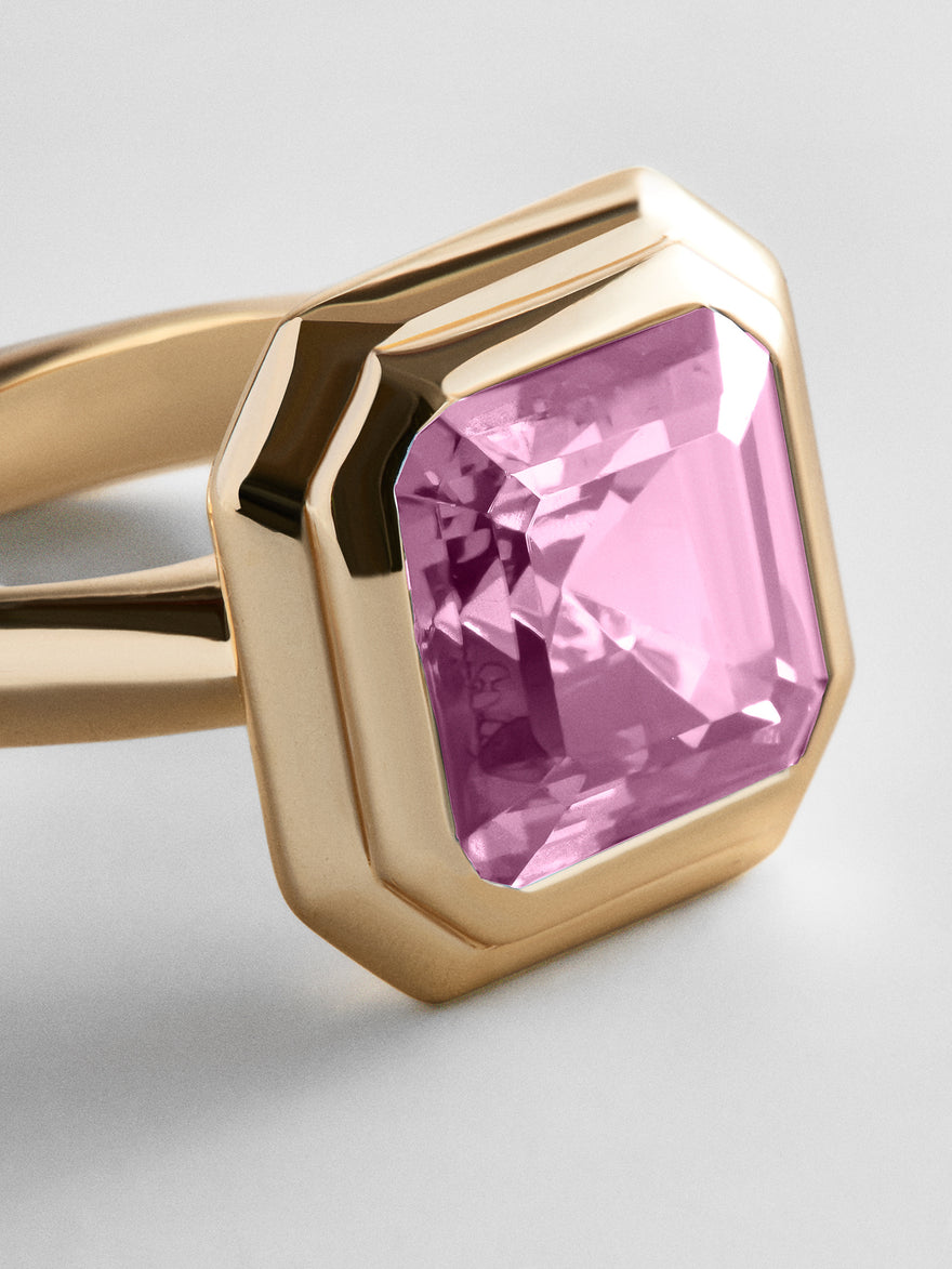 variant:Faceted Square