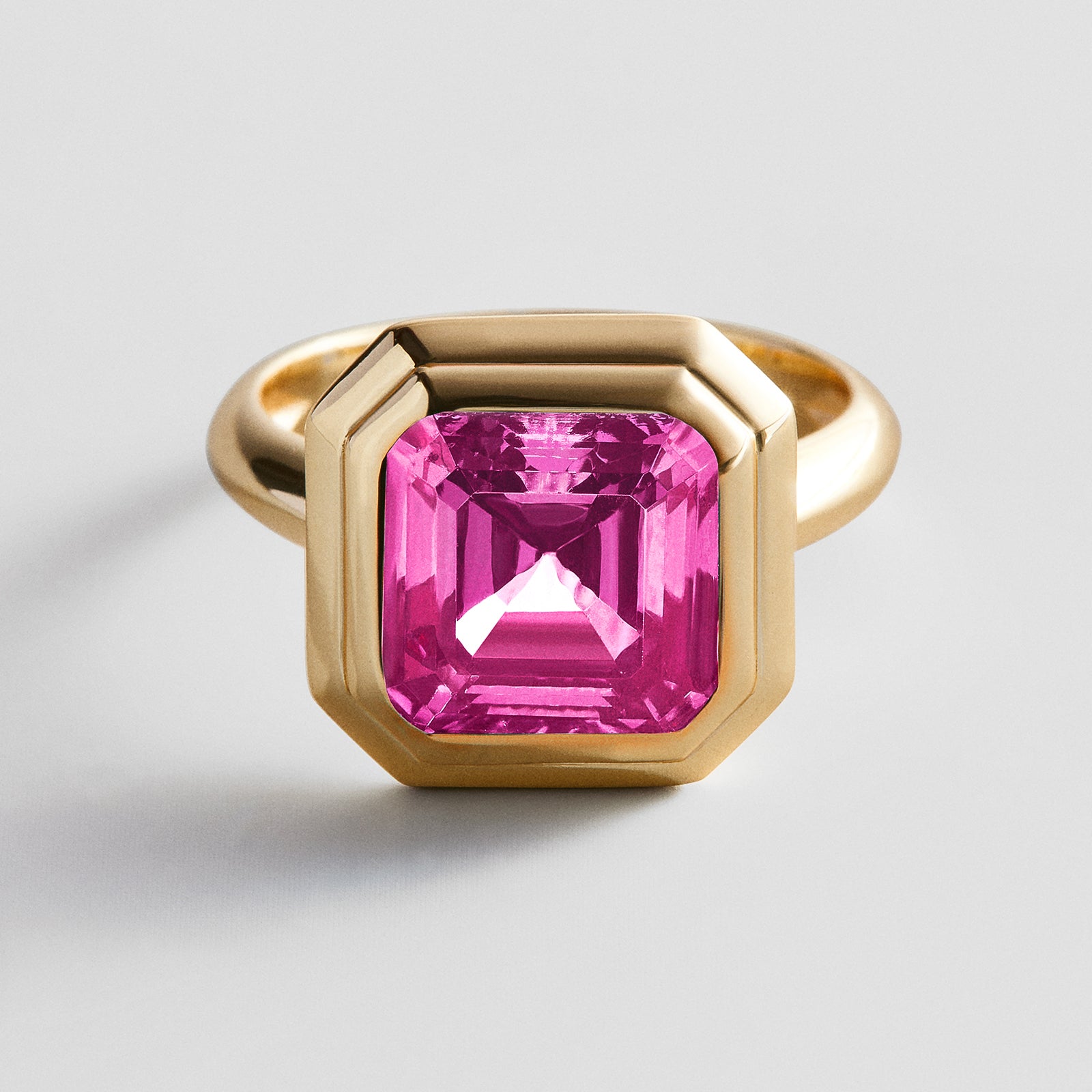 variant:Faceted Square