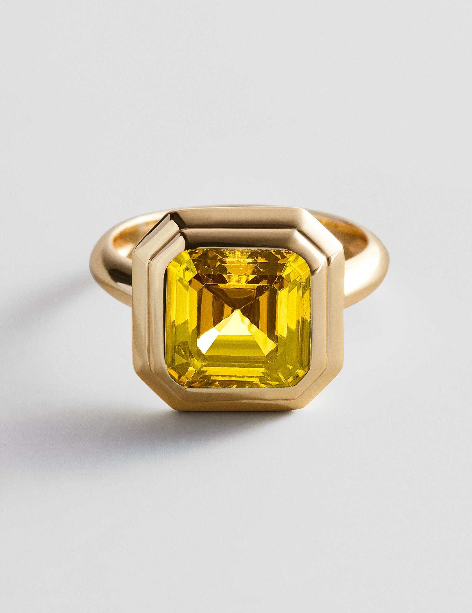 variant:Faceted Square