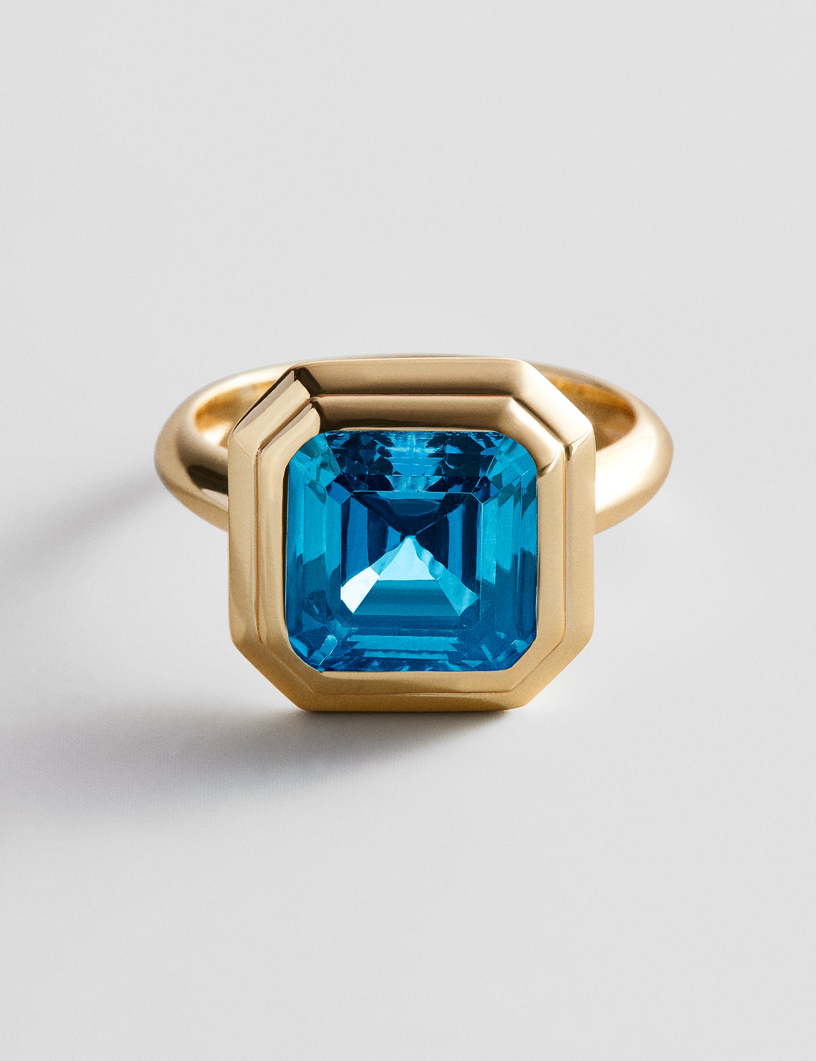 variant:Faceted Square