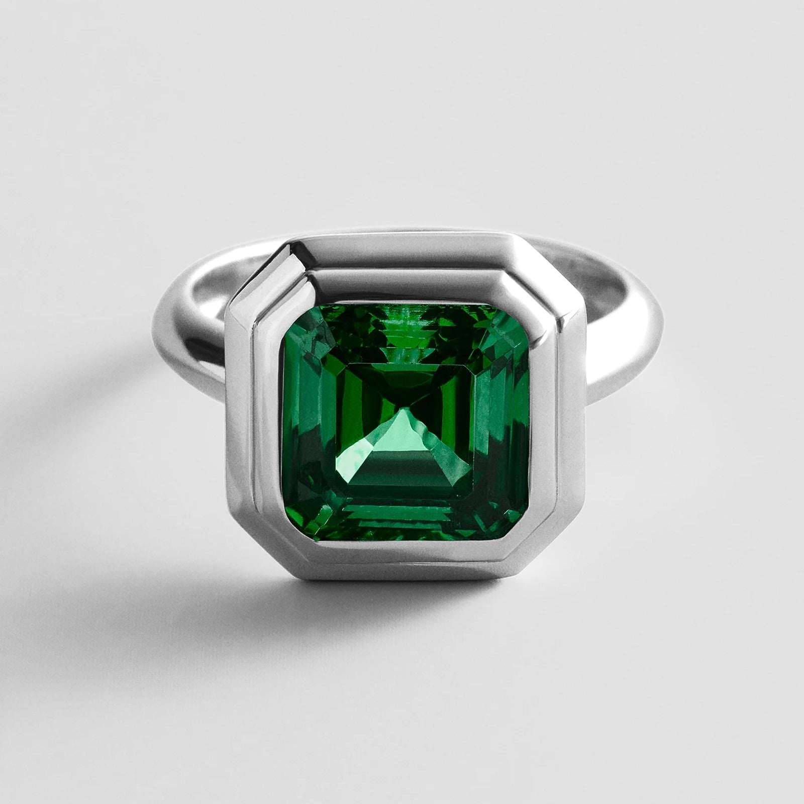 variant:Faceted Square