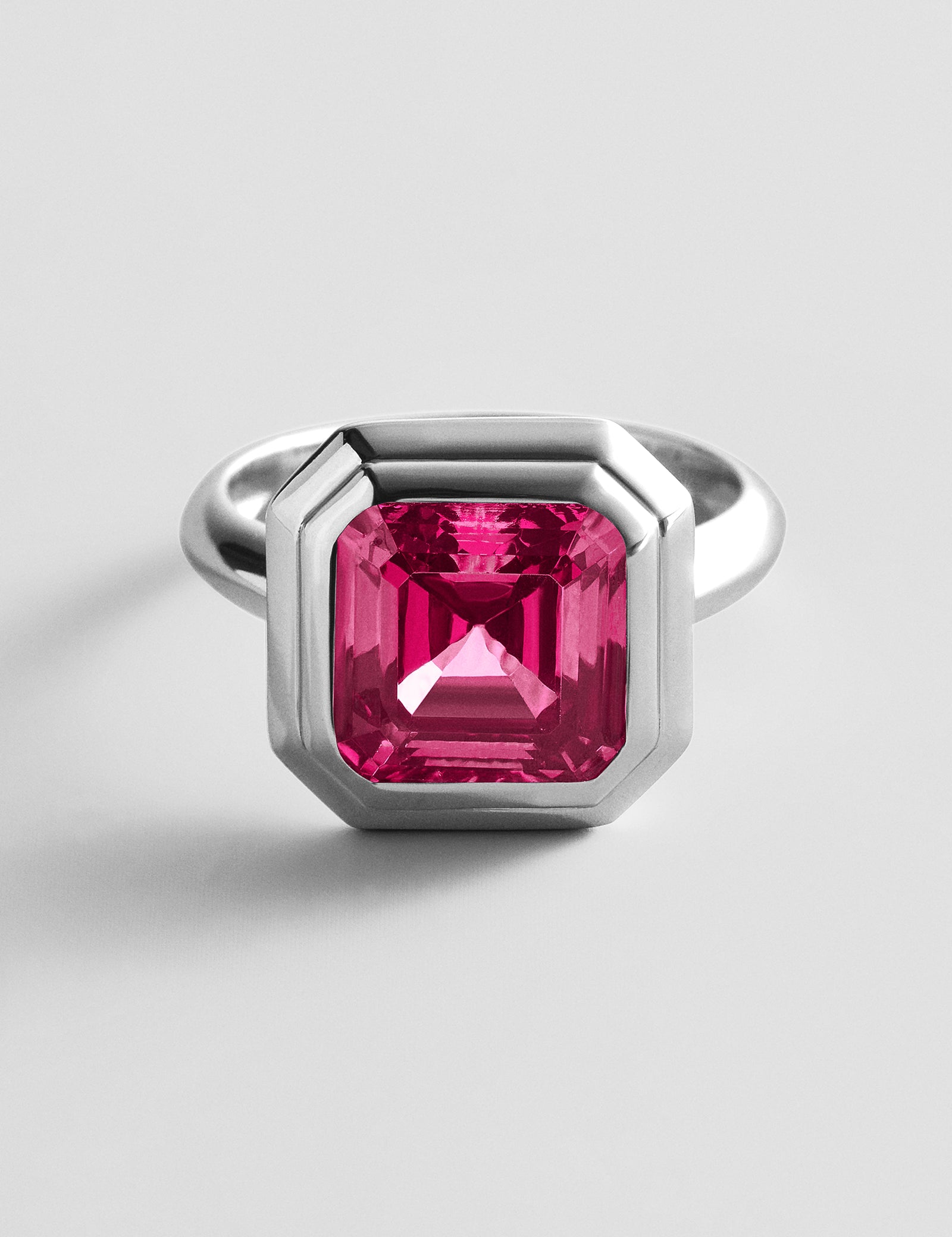 variant:Faceted Square