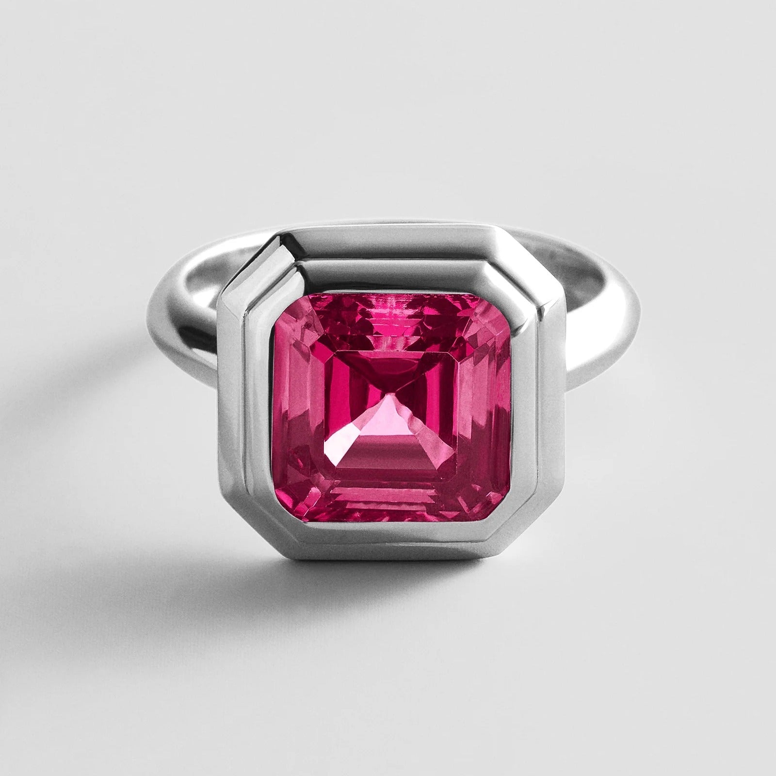 variant:Faceted Square