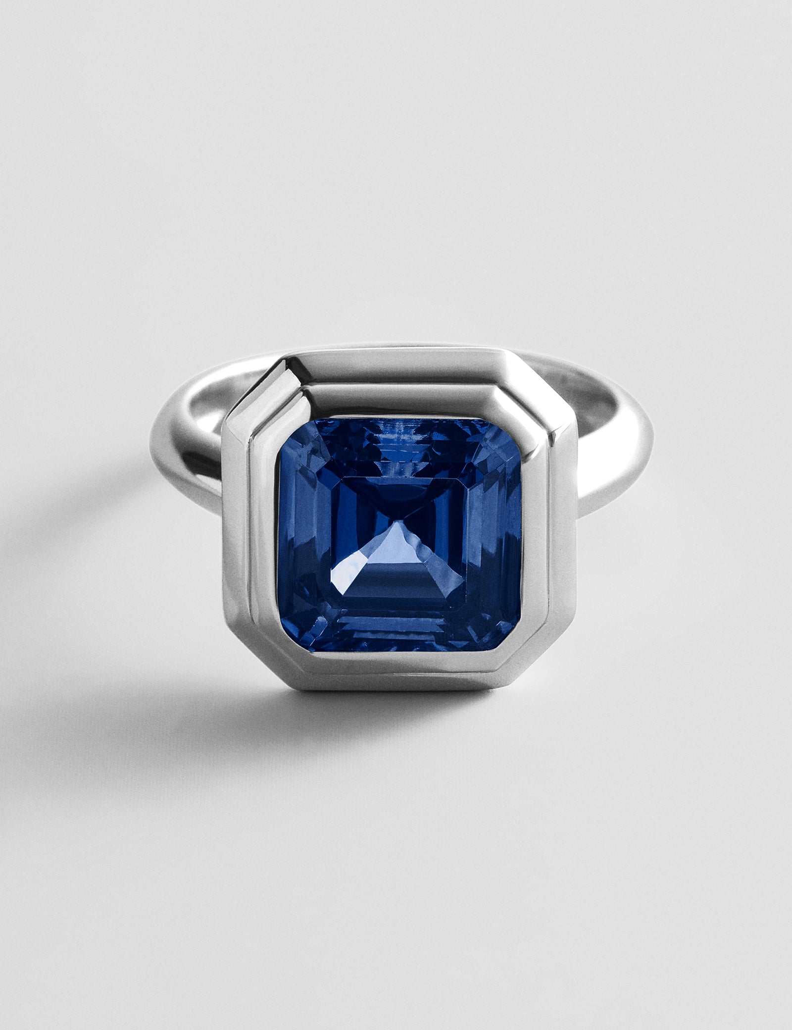 variant:Faceted Square