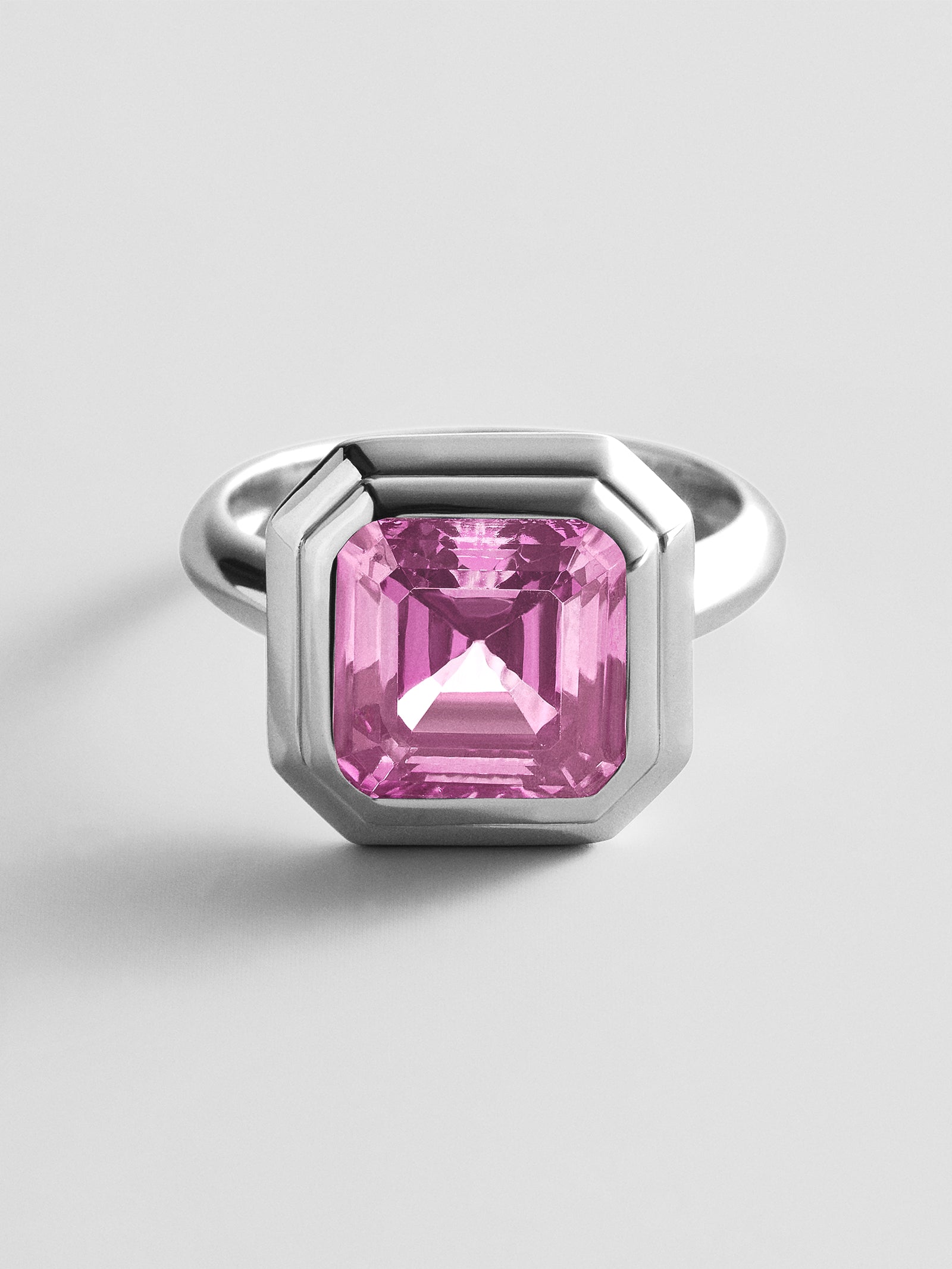 variant:Faceted Square