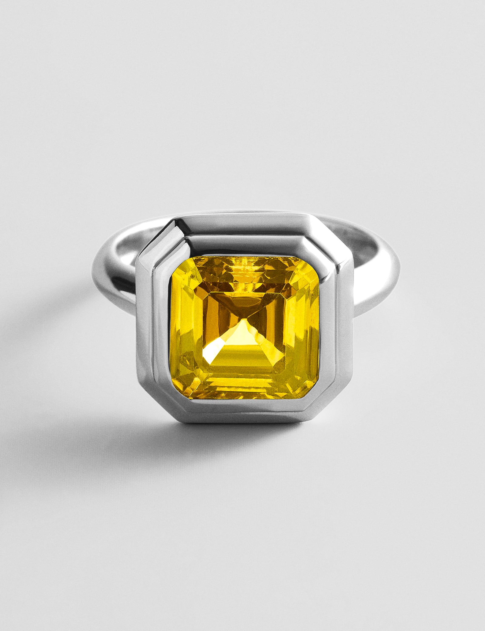 variant:Faceted Square