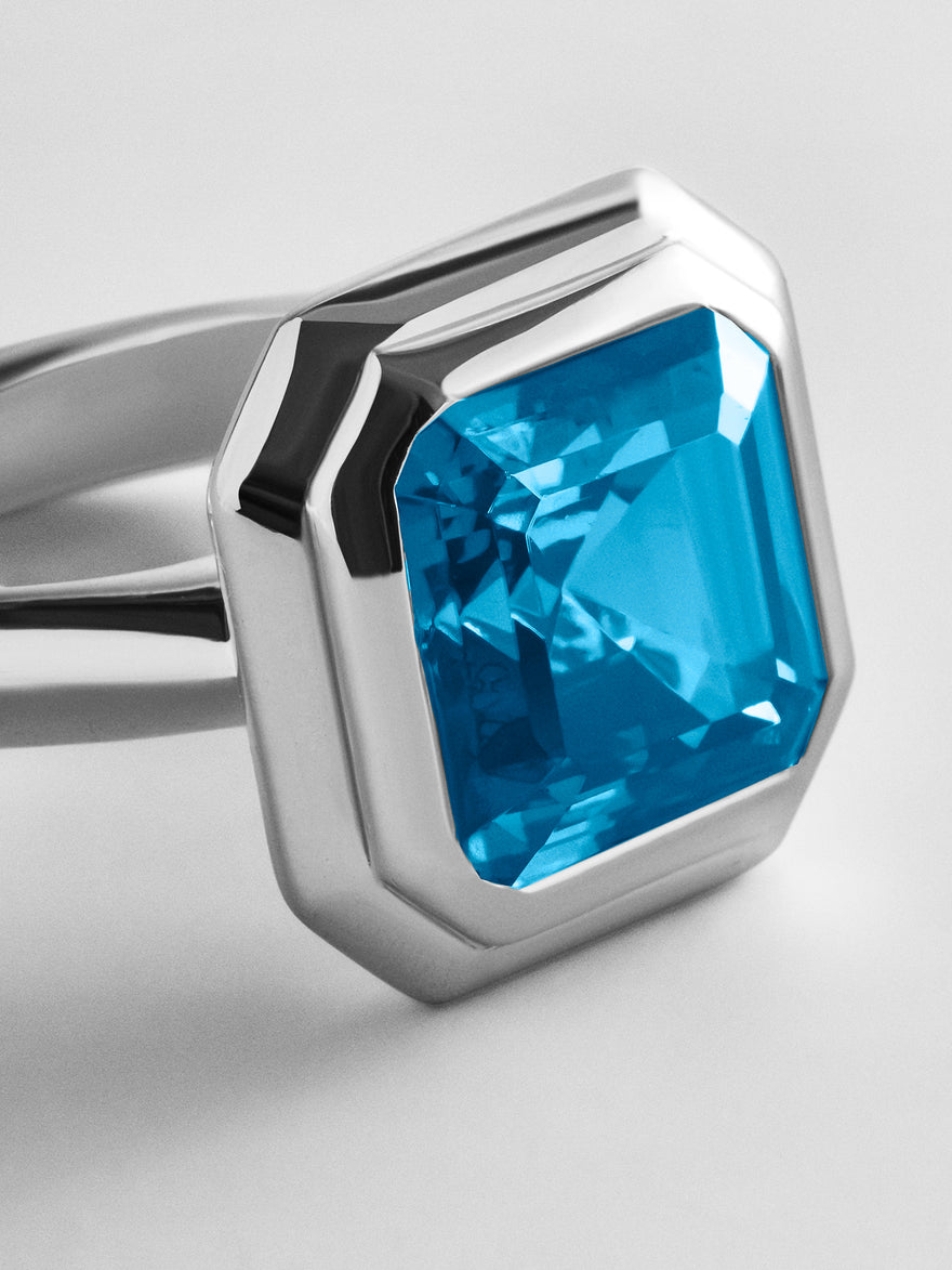 variant:Faceted Square