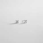 variant:Moissanite|Medium