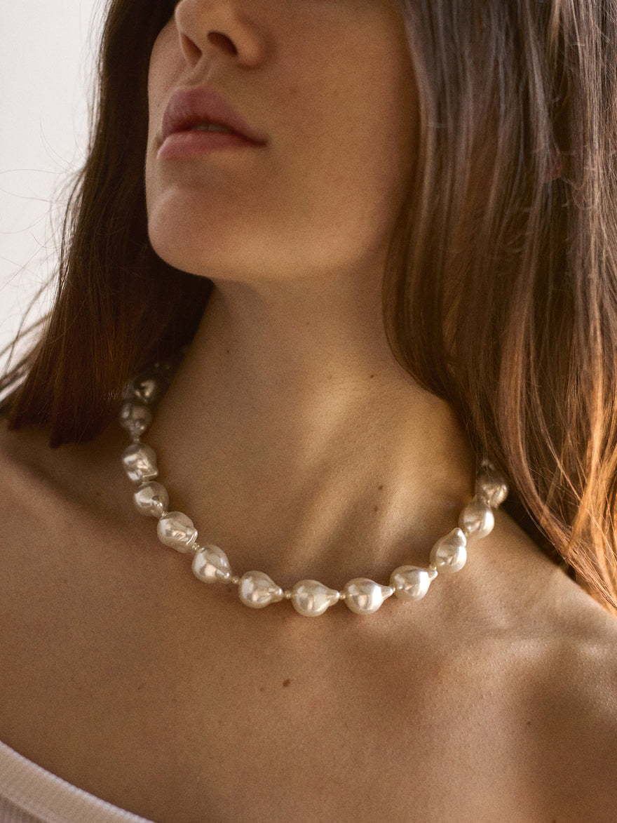Teagan Pearl Necklace - White